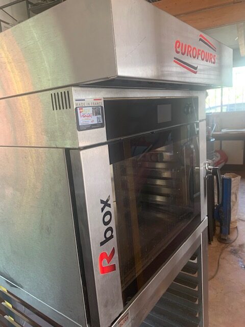 Four inox Eurofours R box professionnel, fabrication française, porte vitrée et panneau digital.